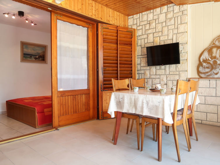 Apartment Visnja