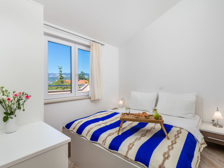 Apartment Romana