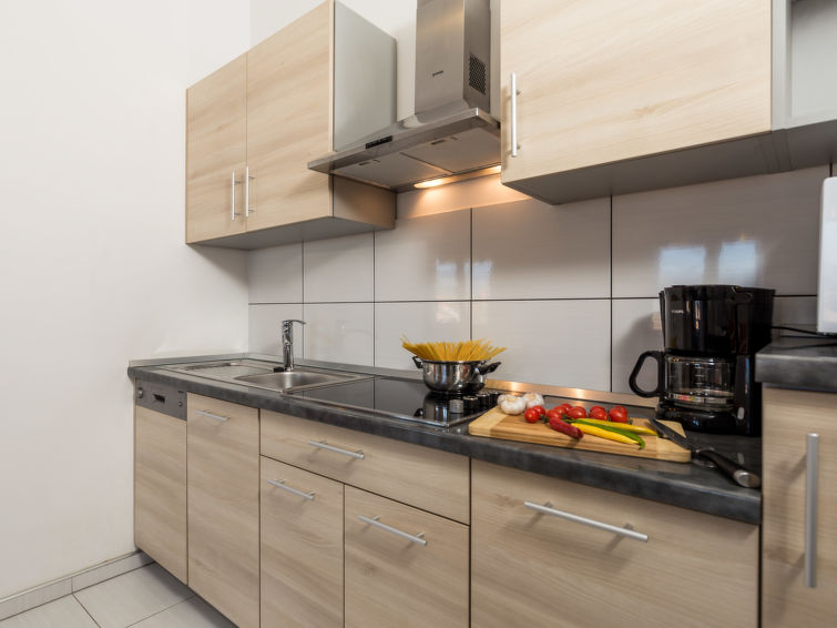 Apartment Romana