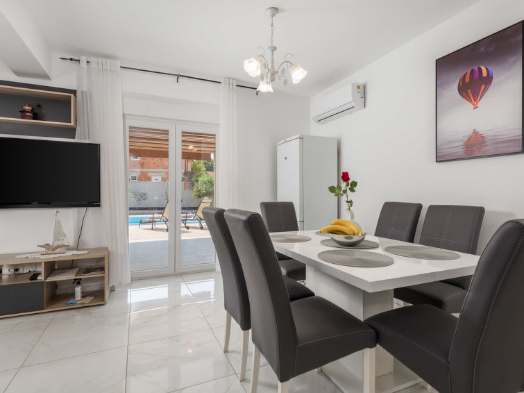 House Villa Mira