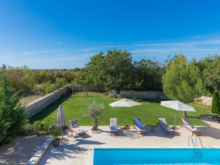 House Histria 1