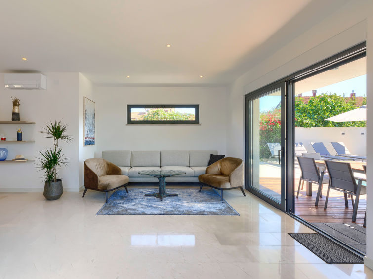 House Villa Irena