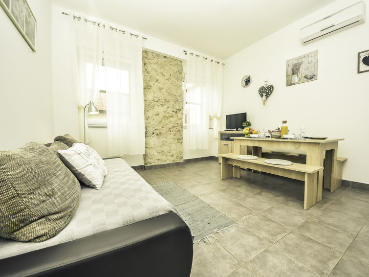 Apartment Snježana