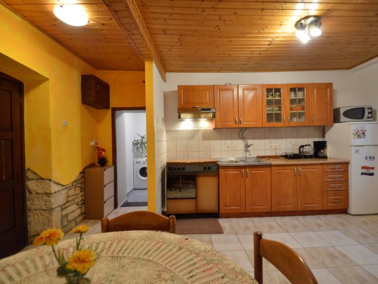 House Pinezici