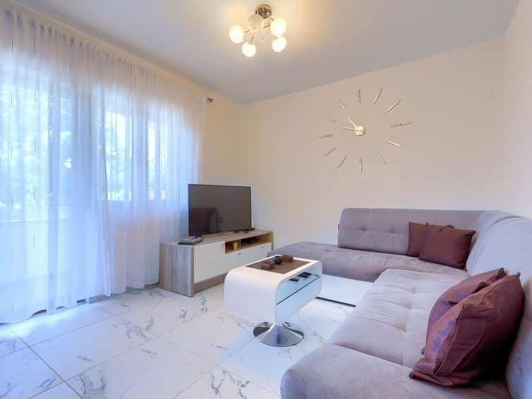 House Mia