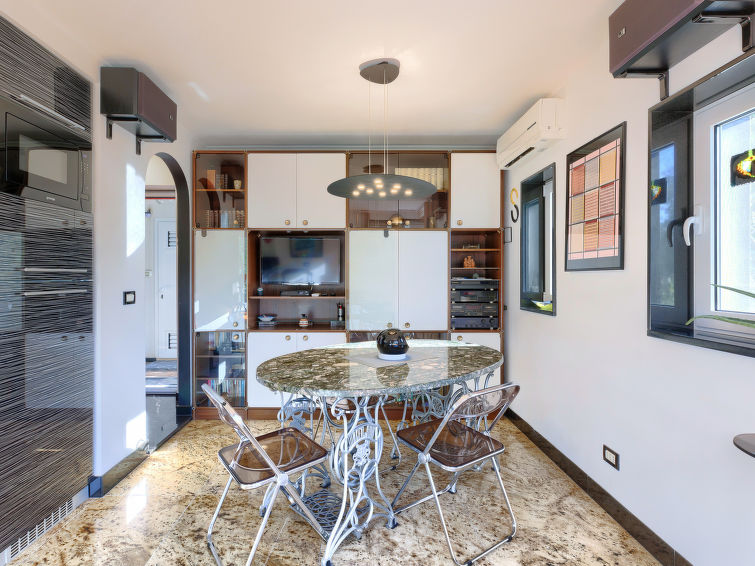 House Villa Dragica