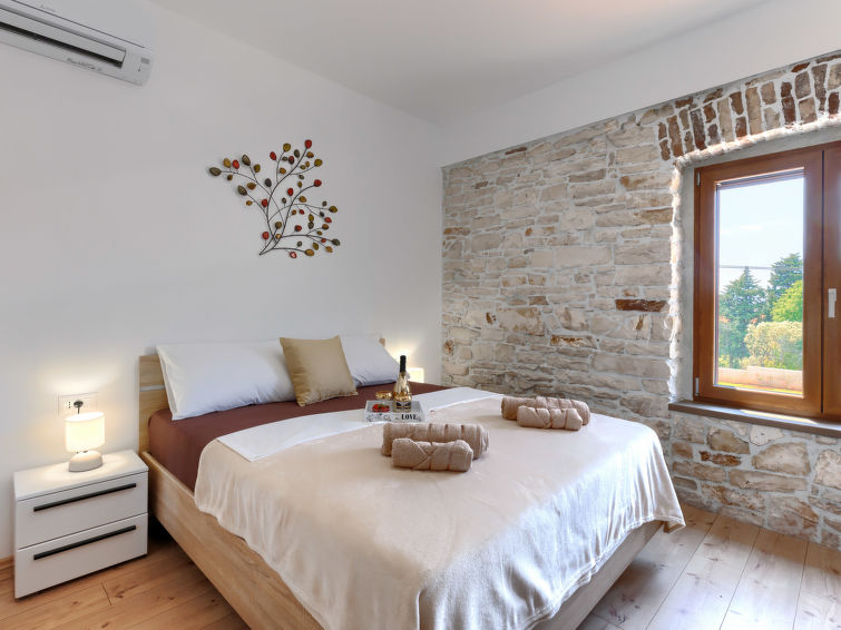 House Stara hiža