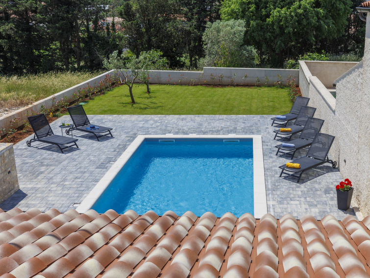 House Stara hiža