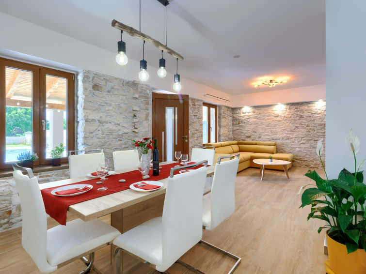 House Stara hiža