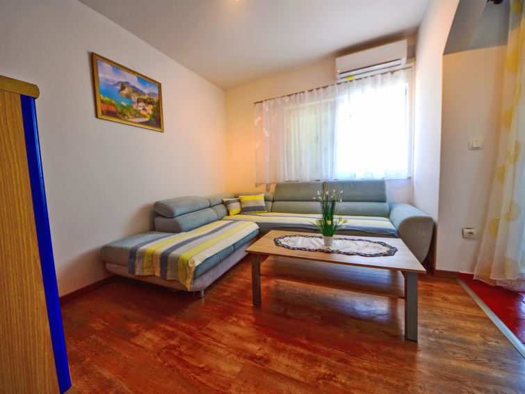 Apartment Fruk