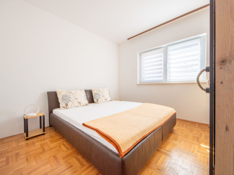 Apartment Snjezana