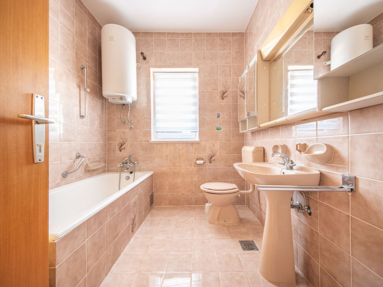 Apartment Snjezana
