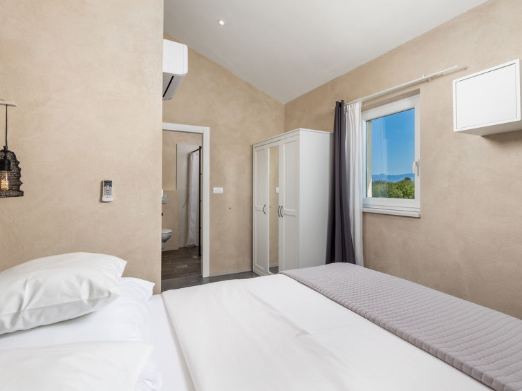 House Villa Nika