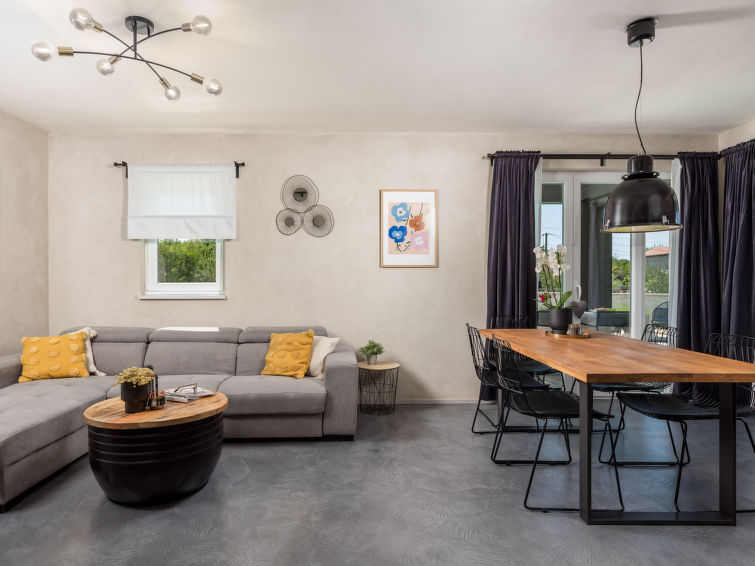 House Villa Nika
