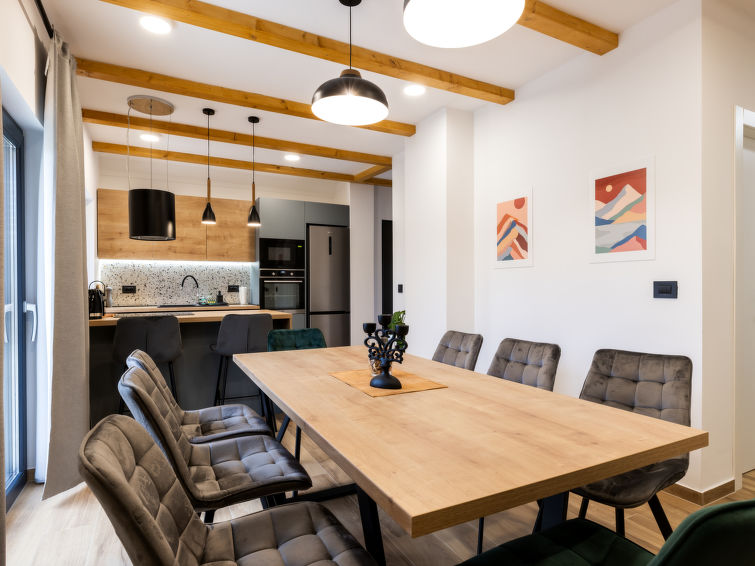 House Vuk