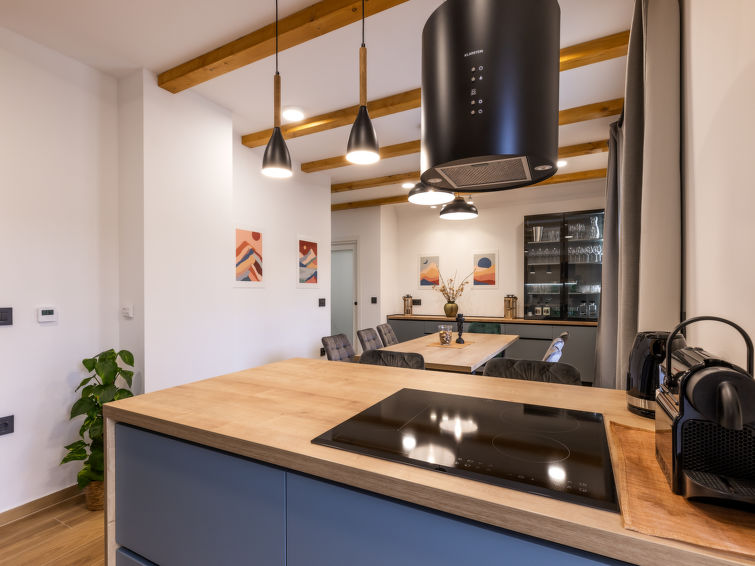 House Vuk