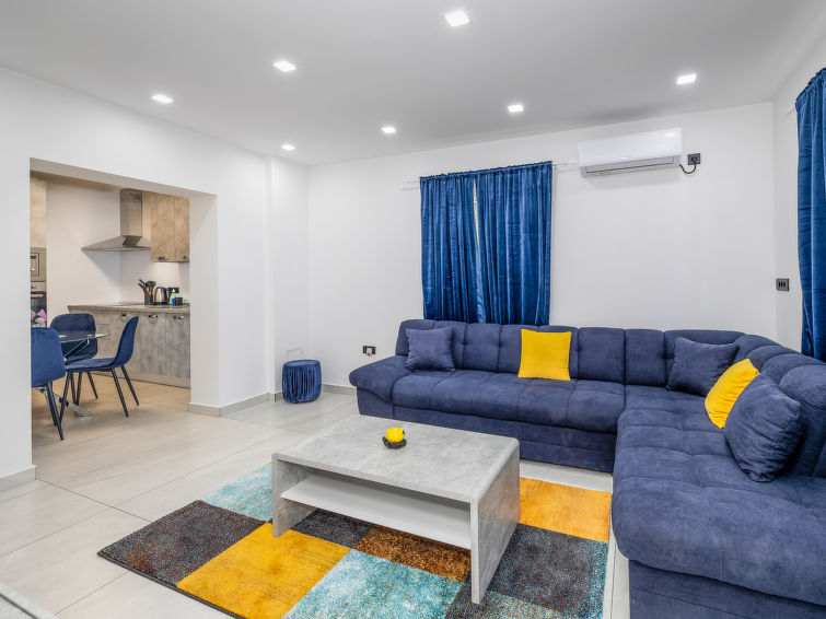 Apartment Nina