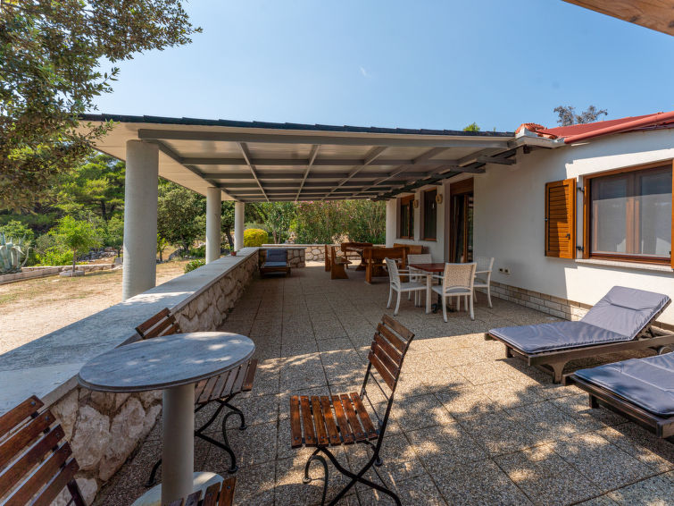 House Dundo House