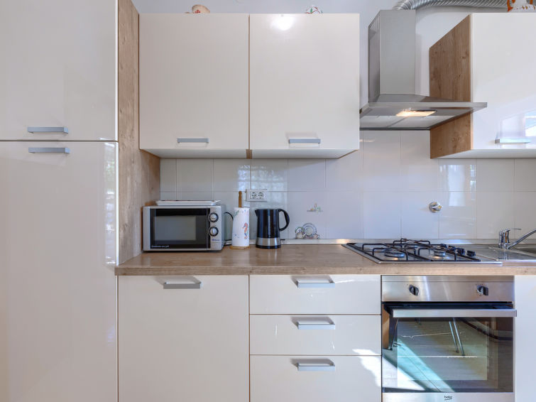 Apartment Bumbak