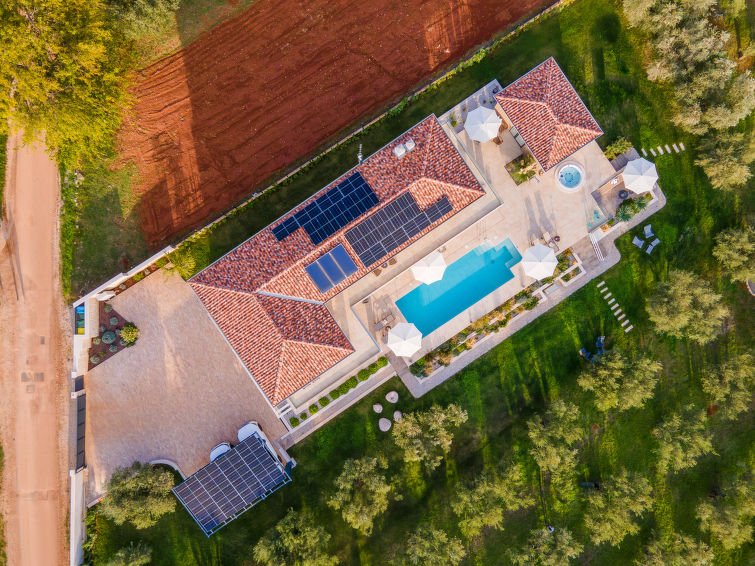 House Christall
