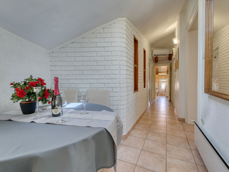 Apartment Floreano