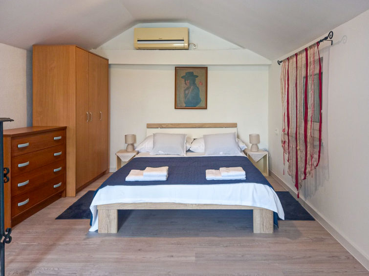 House Aballon