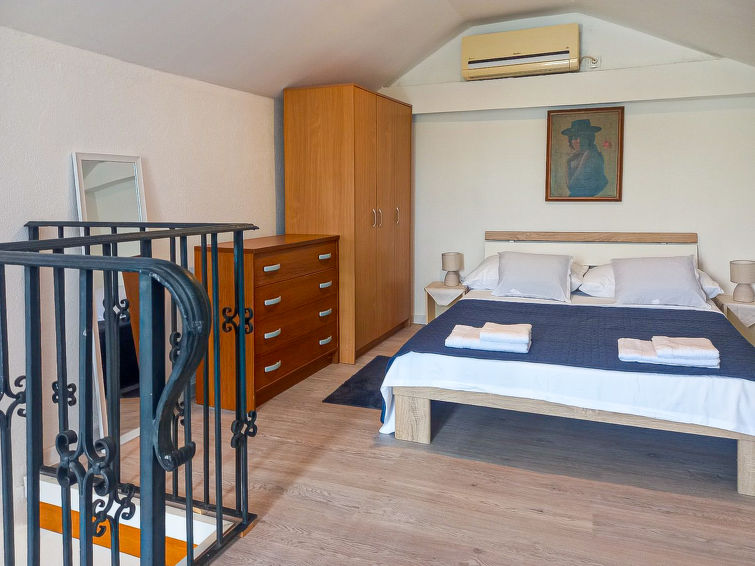 House Aballon