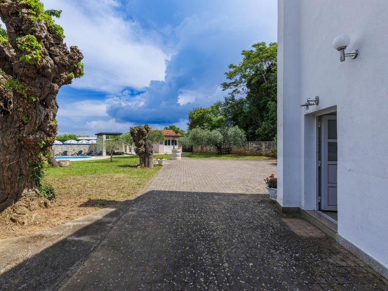 House Villa Maran