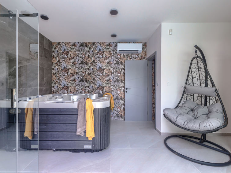 House Nika