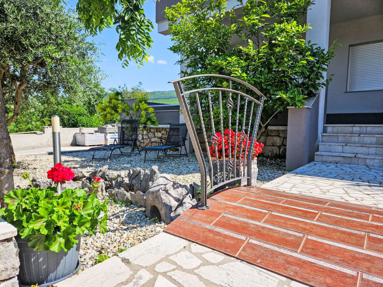 Apartment Šegulja