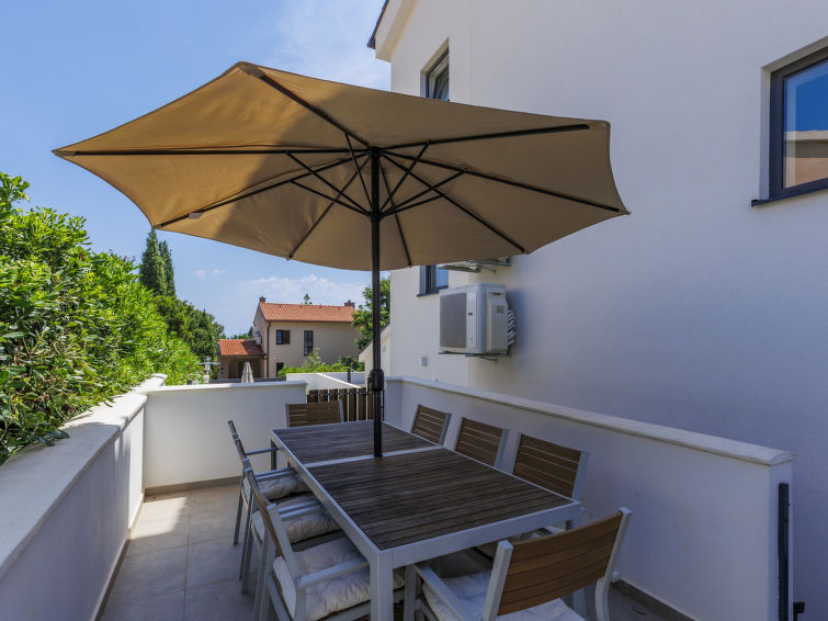 House Penthouse no.1