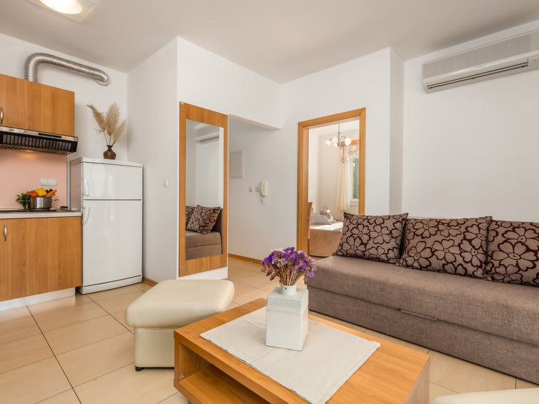 Apartment Mare 5