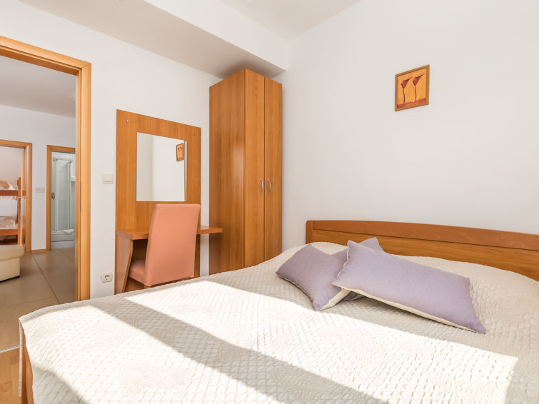 Apartment Mare 6