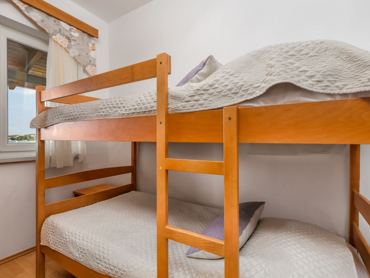 Apartment Mare 6