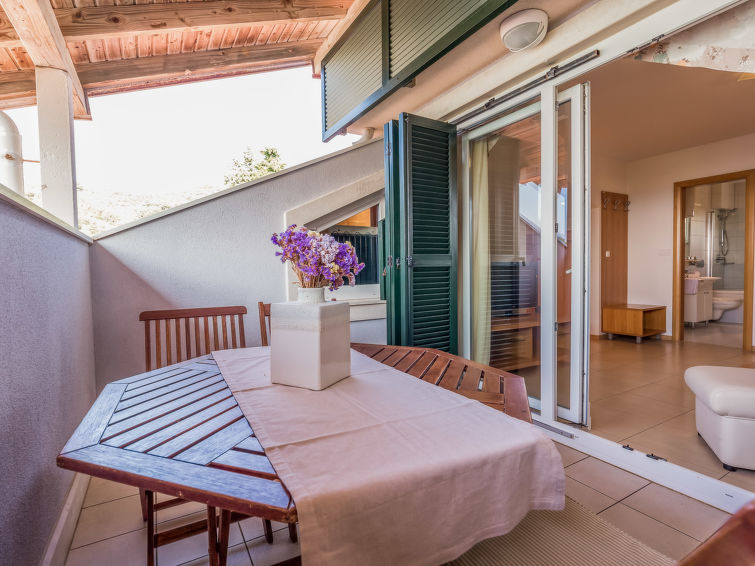 Apartment Mare 9