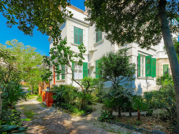 Apartment Silvia