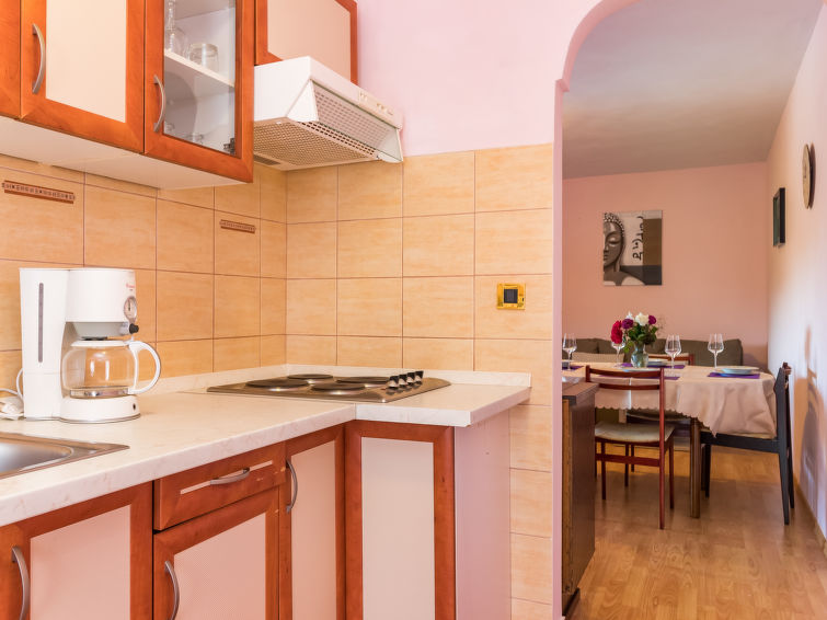 Apartment Koštro