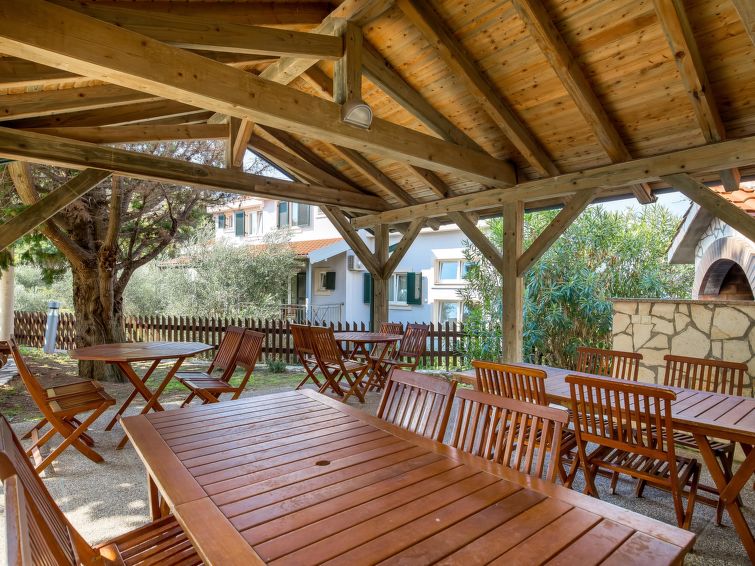 Apartment Mare 6