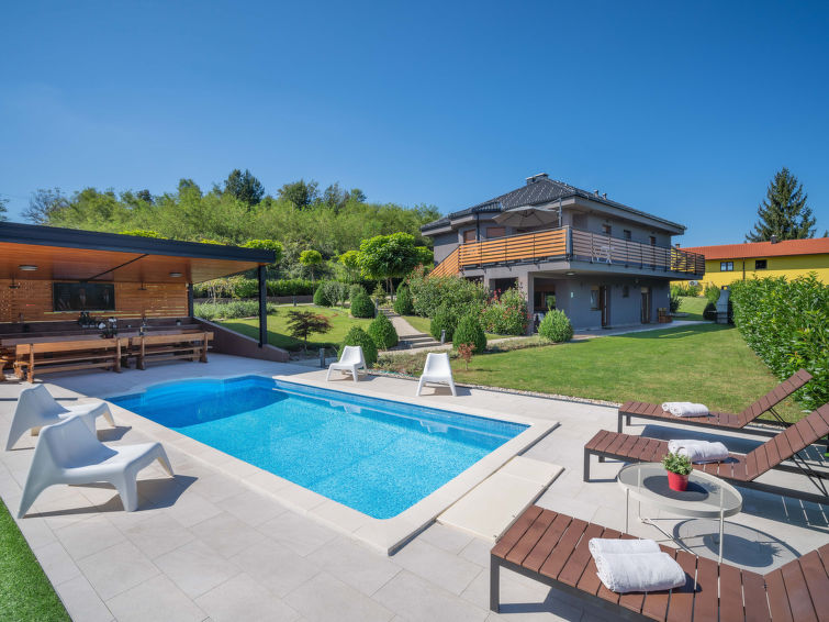 House Mia