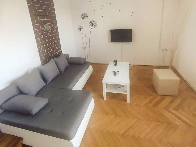 Apartment Monja