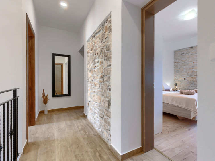House Stara hiža