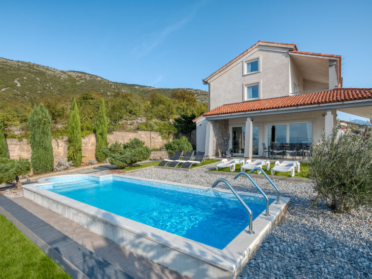 House Senj