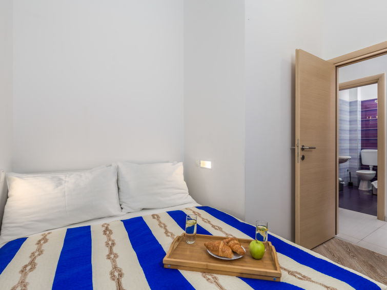 Apartment Romana