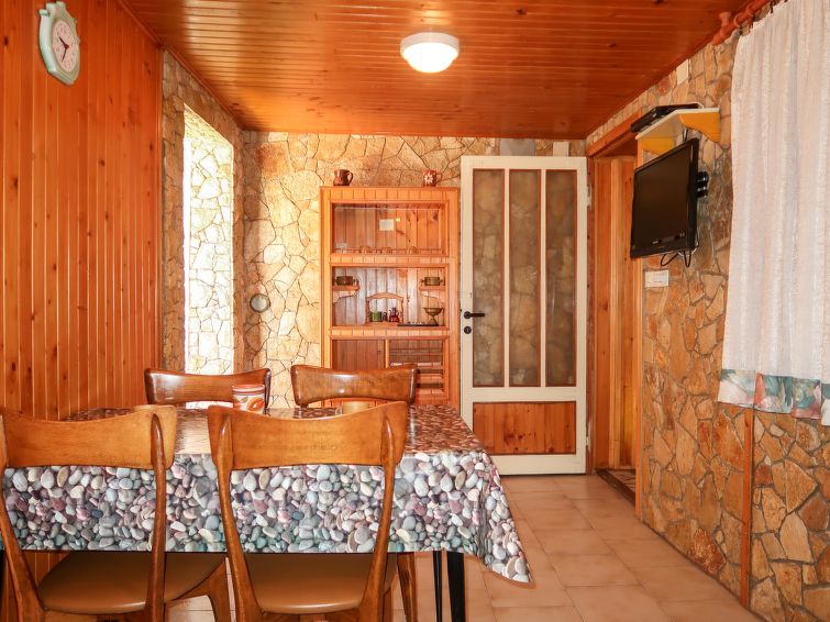 Apartment Visnja