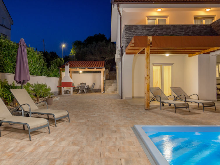 House Villa Mira