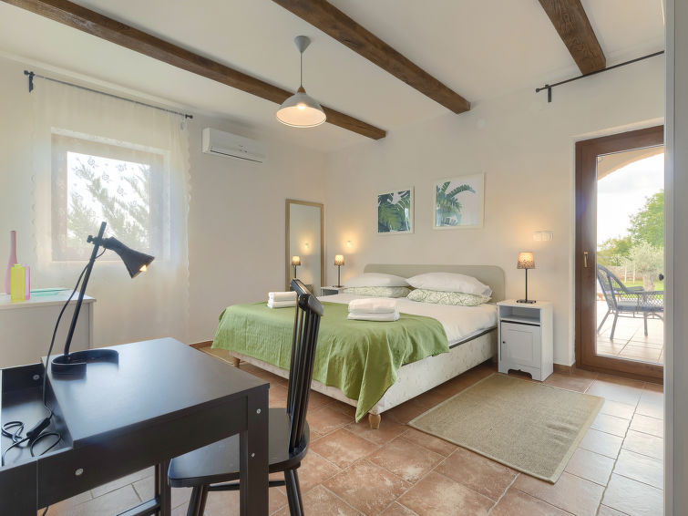 House Histria 1