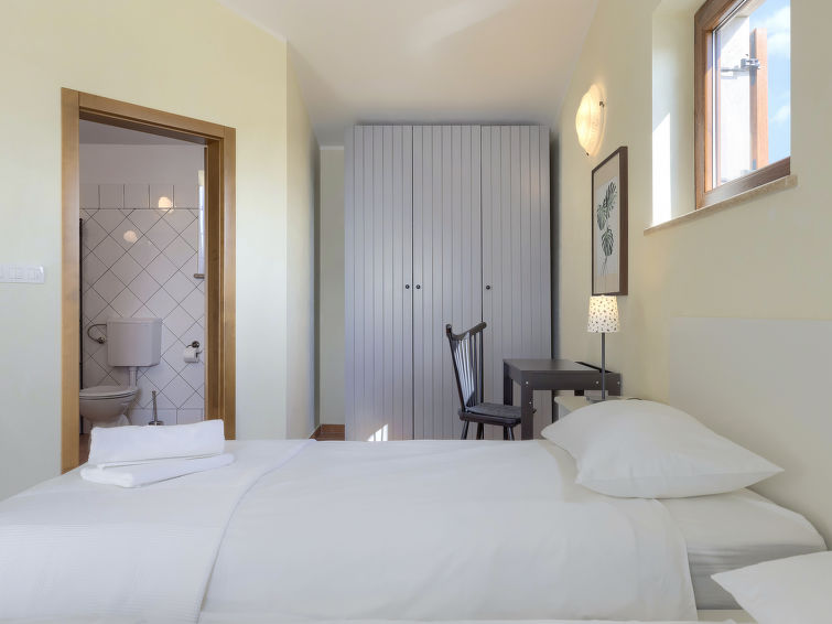 House Histria 1