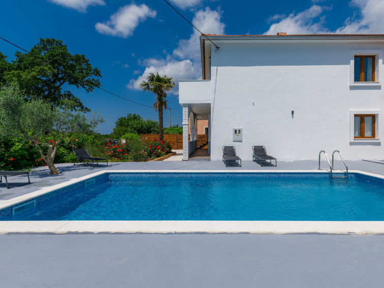 House Mia