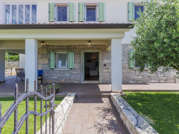 House Villa Dina