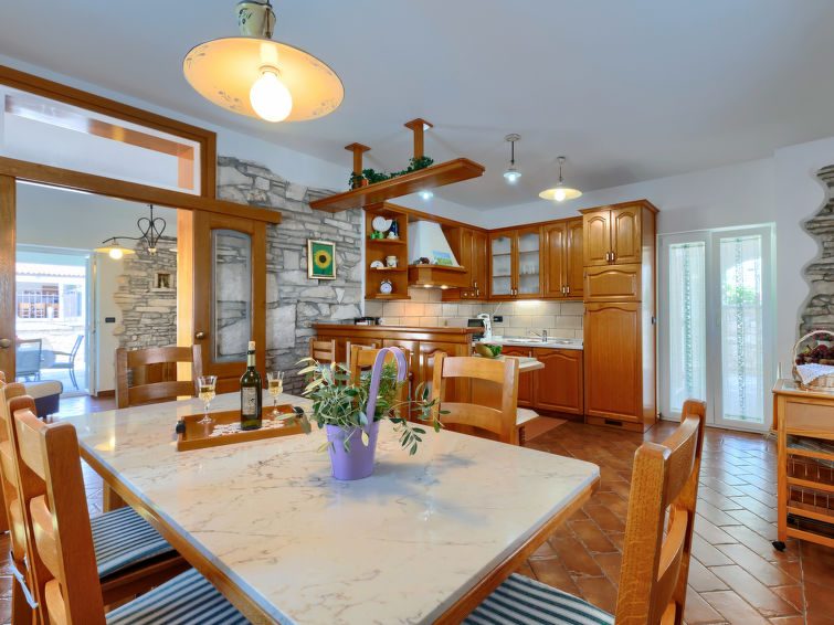 House Villa Dina